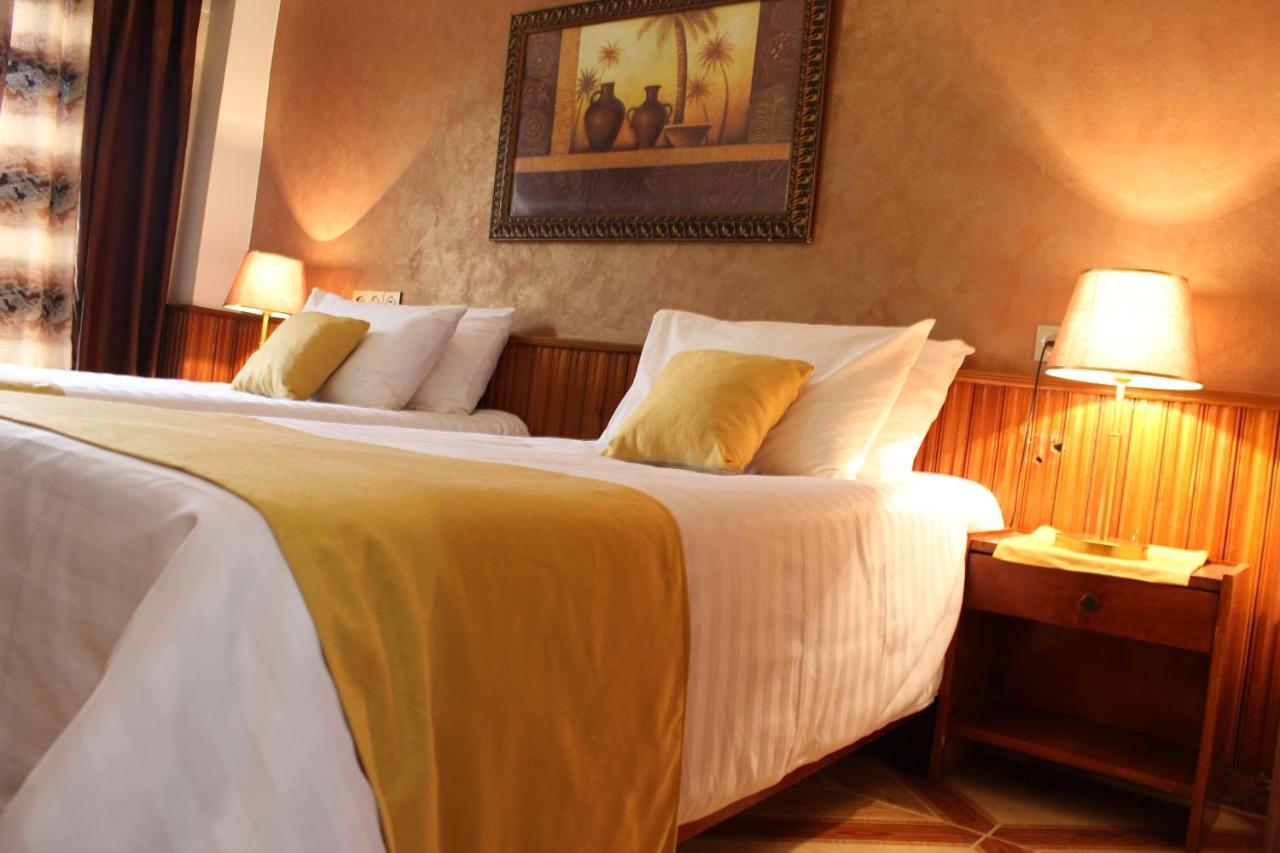 Hotel El Hayat Батна Екстер'єр фото